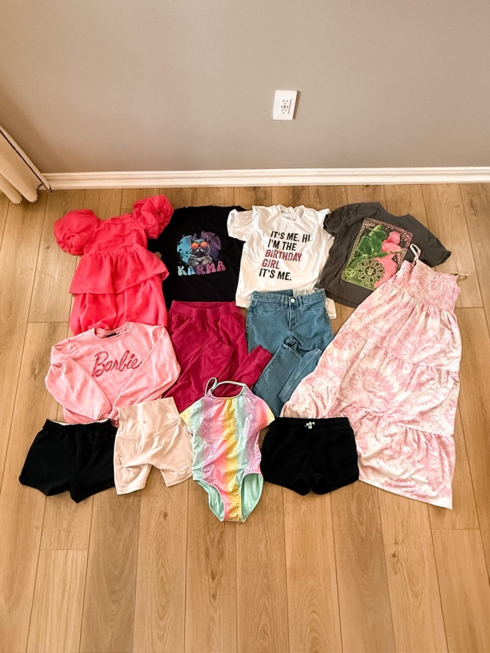 GIRLS TWEEN PRETTY AND TRENDY SPRING SUMMER OUTFIT LOT SIZE LARGE